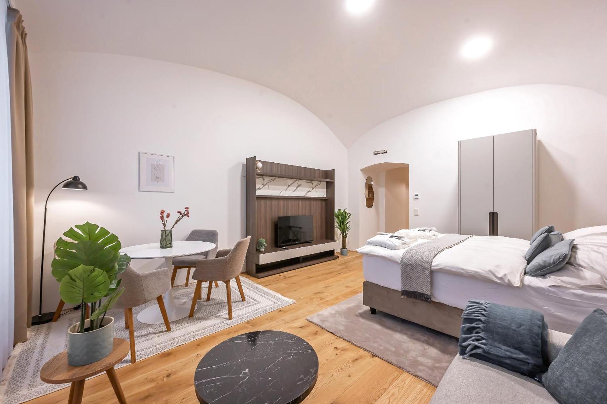 Apartment Sunshine - With Aircondition! *